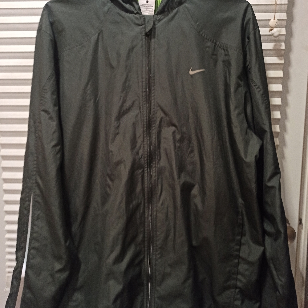 Nike Men's windbreaker zip up jacket Gray , size large